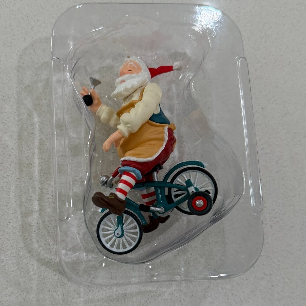 Hallmark Keepsake Toymaker Santa – 2002 - Picture 3 of 9